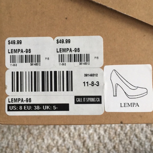 Black Pumps - Picture 3 of 3